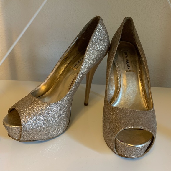 Steve Madden Shoes - Steve Madden | champagne glitter peep toe | sz 8